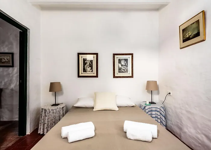 Biniparrell Vell By Escape *